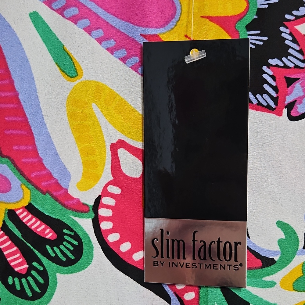 Slim Factor 3/4 Tiered Sleeve Boat Neck Blouse: White/multicolor Floral: Large - Picture 8 of 14